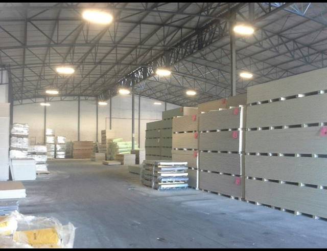 2,400M² WAREHOUSE TO LET IN EPPING INDUSTRIAL